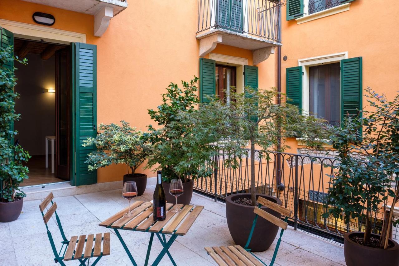 Apartmán La Terrazza In Centro Verona Exteriér fotografie